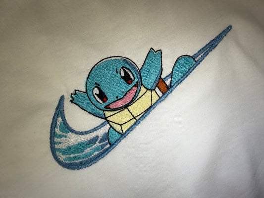 Maglietta con ricamo personalizzato Red Colour Lab Pokemon 